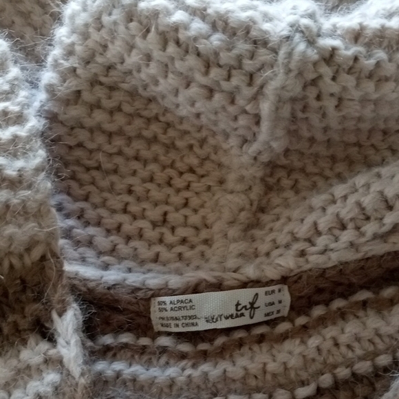 Zara TRF cream and Brown Cap Sleeve V-Neck Sweater Dress Size M - Picture 5 of 8